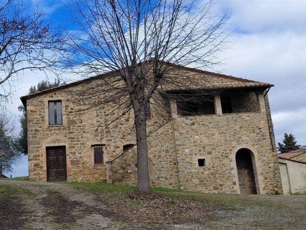 casa indipendente in vendita a Montalcino
