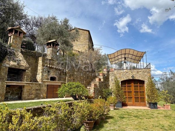 casa indipendente in vendita a Montalcino