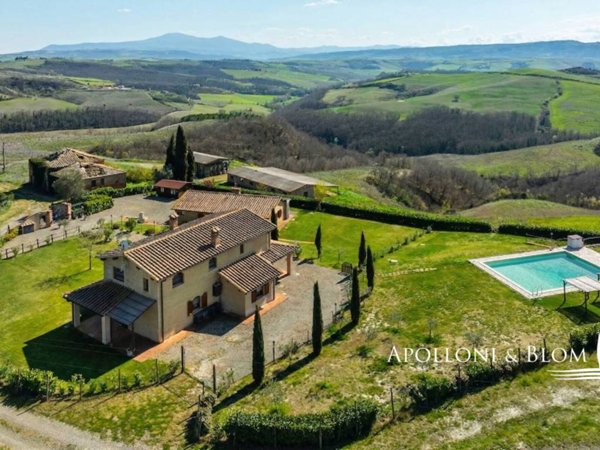 casa indipendente in vendita a Montalcino