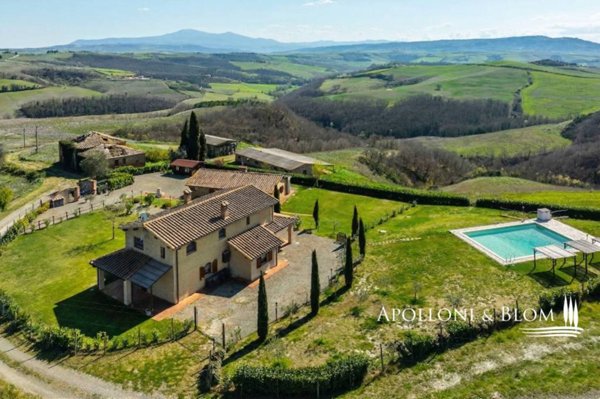 casa indipendente in vendita a Montalcino