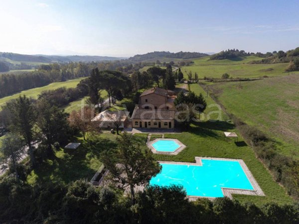 casa indipendente in vendita a Montalcino in zona Torrenieri