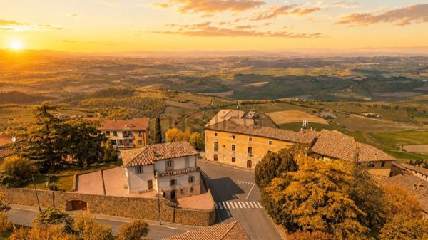casa indipendente in vendita a Montalcino