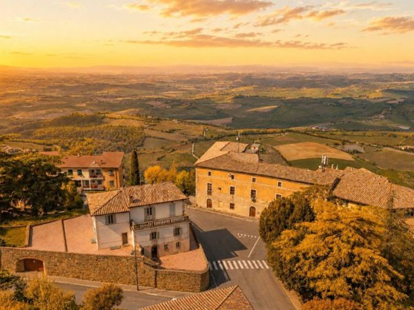 casa indipendente in vendita a Montalcino