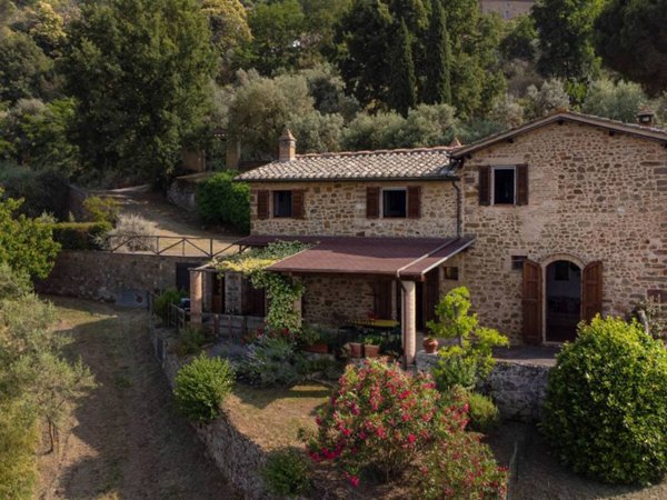 casa indipendente in vendita a Montalcino
