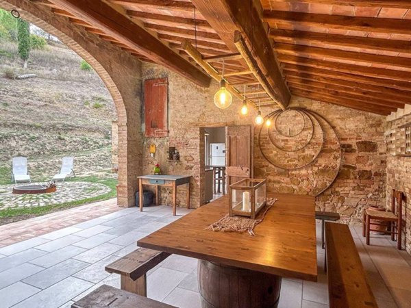 casa indipendente in vendita a Montalcino