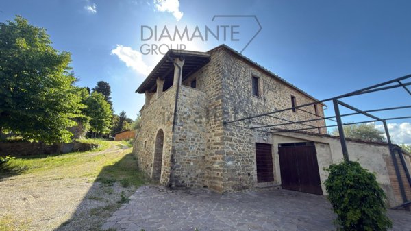 casale in vendita a Montalcino