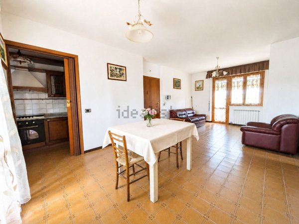 appartamento in vendita a Montalcino in zona Sant'Angelo in Colle