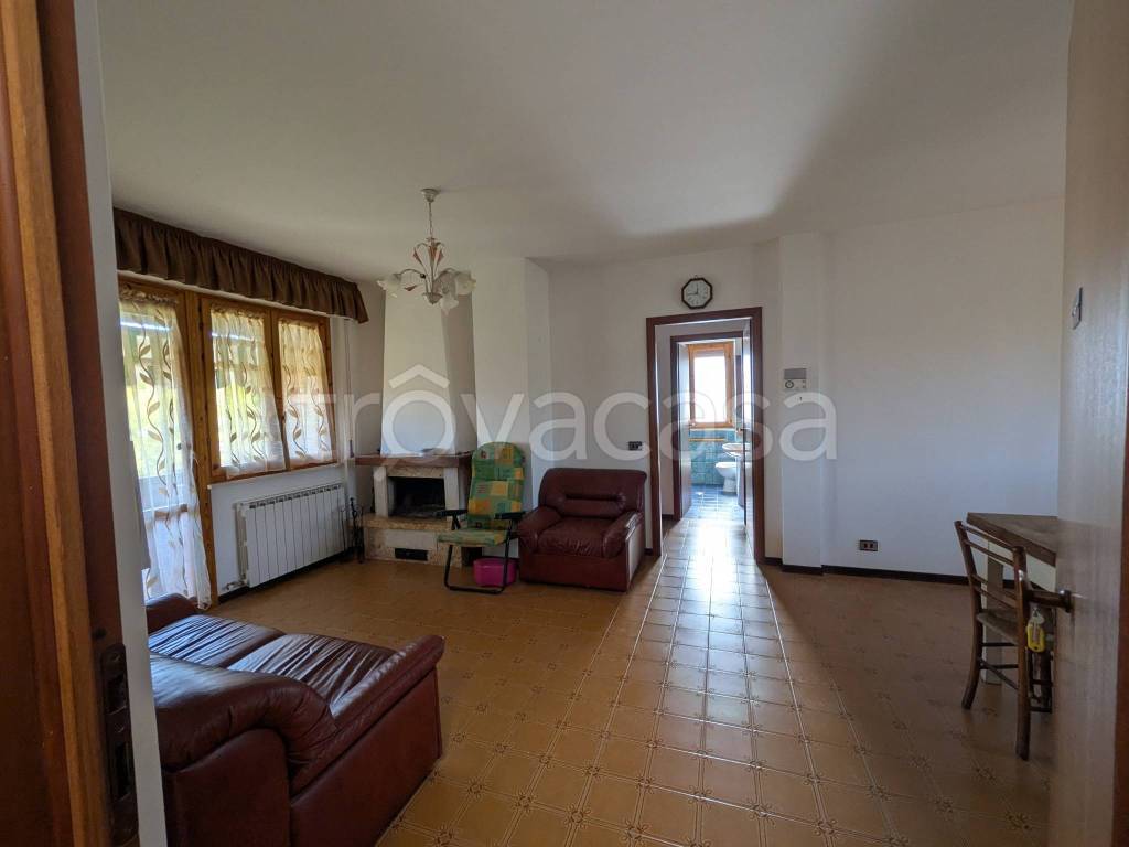appartamento in vendita a Montalcino in zona Sant'Angelo in Colle