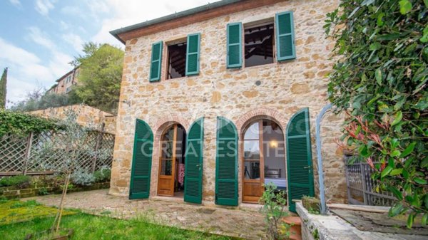 casa indipendente in vendita a Montalcino in zona Montisi