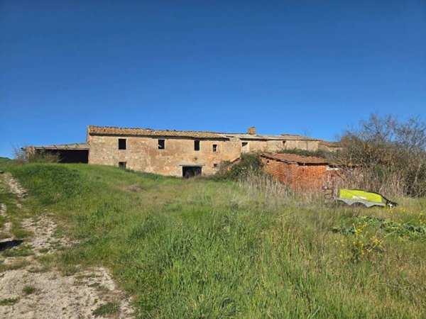casa indipendente in vendita a Montalcino in zona San Giovanni d'Asso