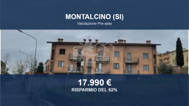locale commerciale in vendita a Montalcino in zona Torrenieri