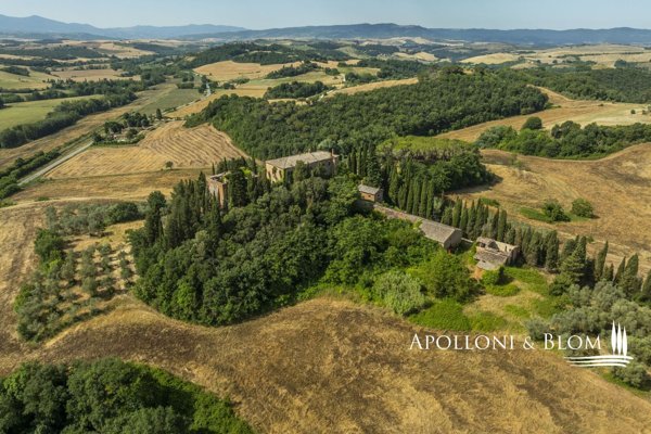 villa in vendita a Montalcino