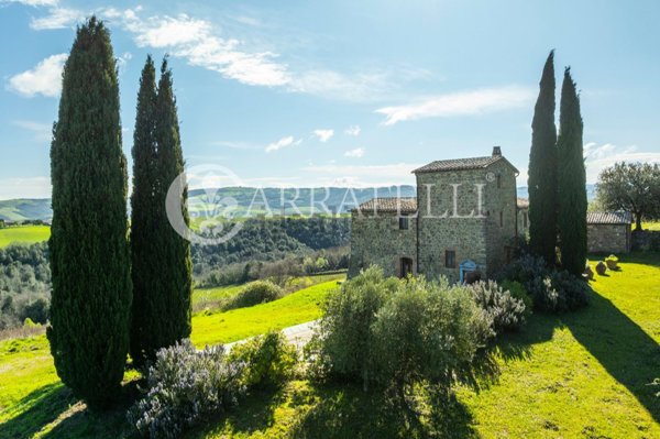 casale in vendita a Montalcino