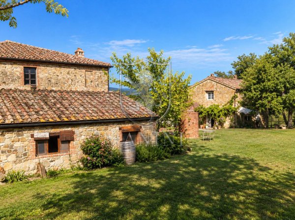 casa indipendente in vendita a Montalcino