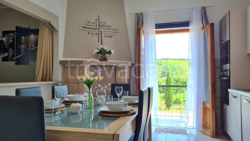 casa indipendente in vendita a Montalcino in zona San Giovanni d'Asso