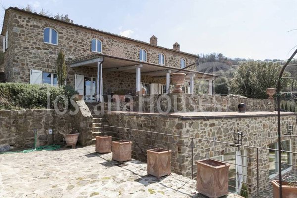 casa indipendente in vendita a Montalcino