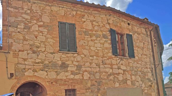 appartamento in vendita a Montalcino in zona Torrenieri
