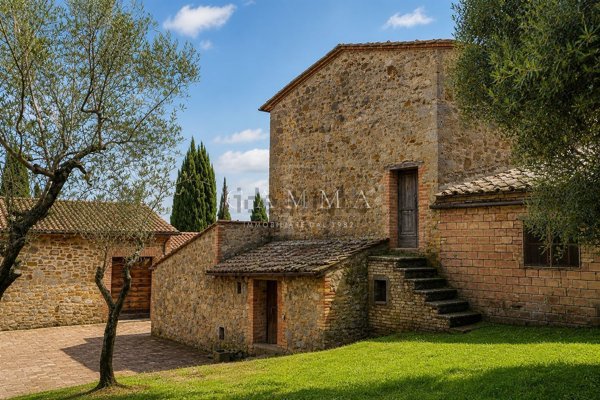 casale in vendita a Montalcino