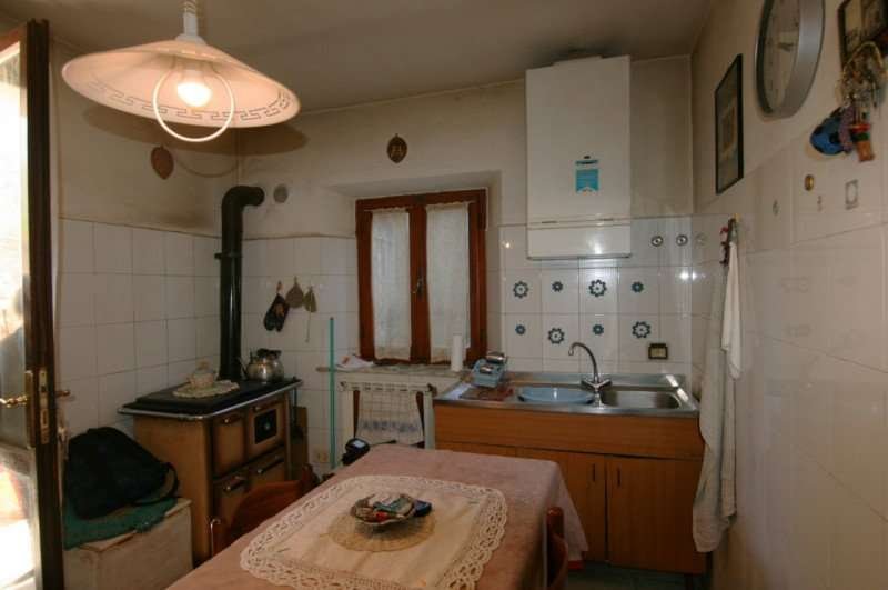 casa indipendente in vendita a Montalcino in zona Montisi