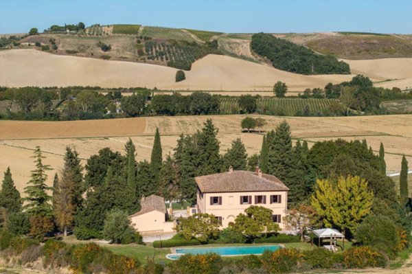 casa indipendente in vendita a Montalcino in zona Torrenieri