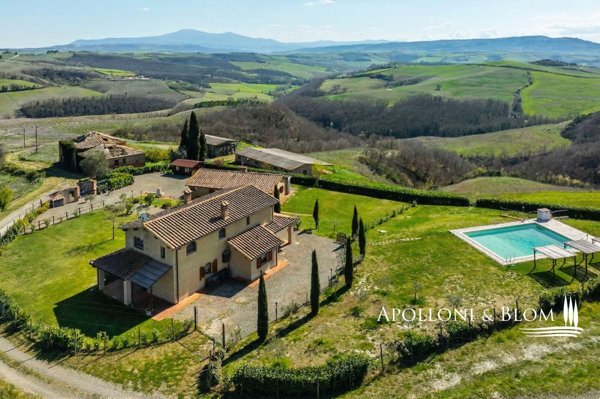 casa indipendente in vendita a Montalcino