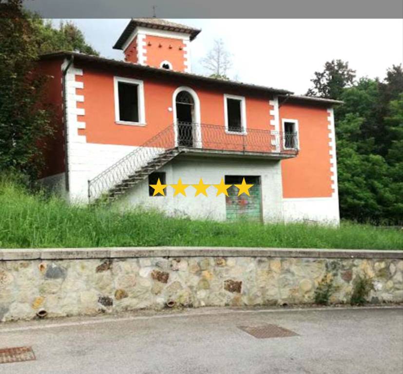 casa indipendente in vendita ad Arcidosso
