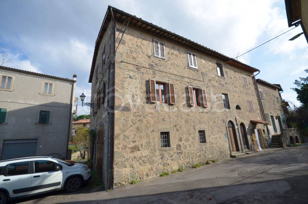 appartamento in vendita ad Arcidosso in zona San Lorenzo