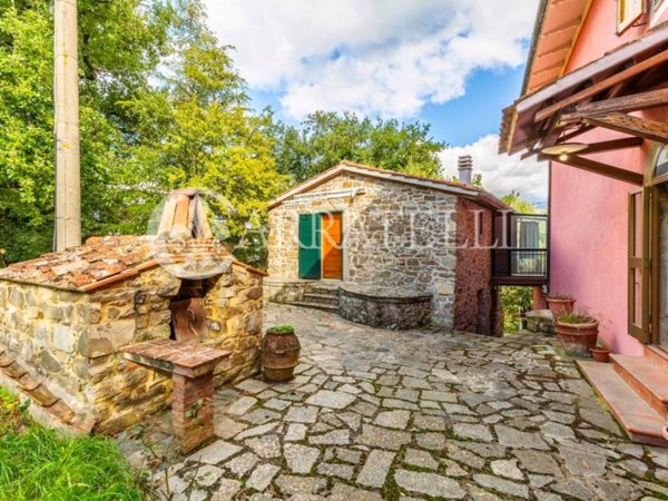 casa indipendente in vendita ad Arcidosso