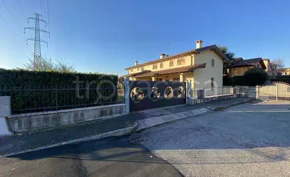 appartamento in vendita ad Arcidosso in zona Montelaterone