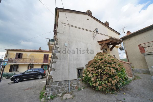 appartamento in vendita ad Arcidosso in zona Le Macchie