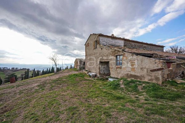 casa indipendente in vendita ad Arcidosso in zona Stribugliano