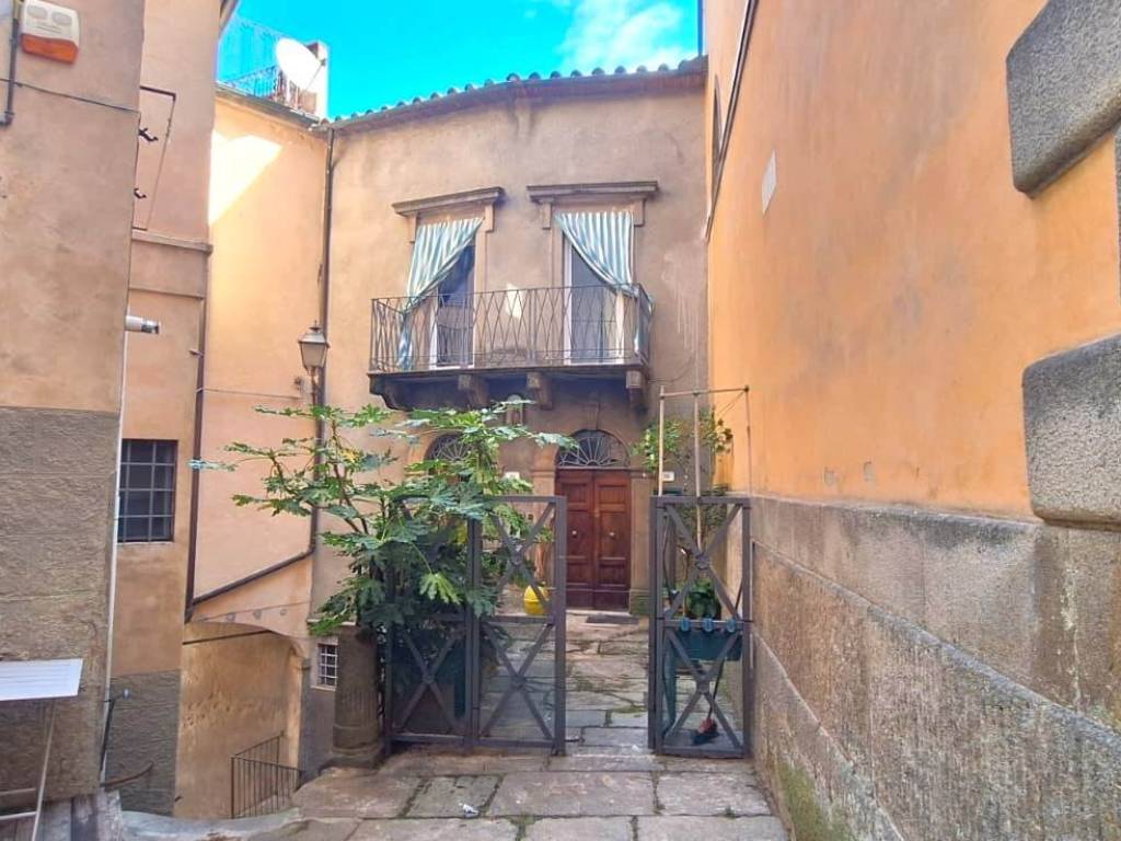 appartamento in vendita ad Arcidosso