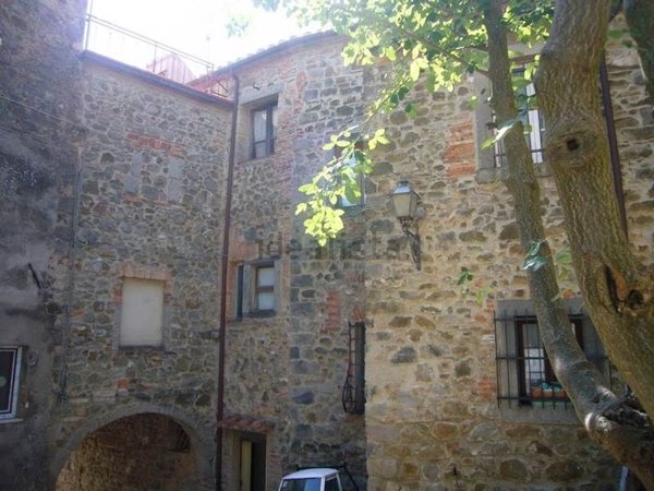 appartamento in vendita ad Arcidosso in zona Montelaterone