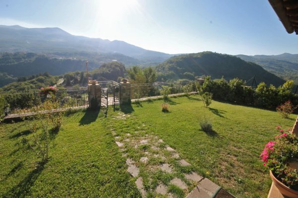 casa indipendente in vendita ad Arcidosso in zona Montelaterone