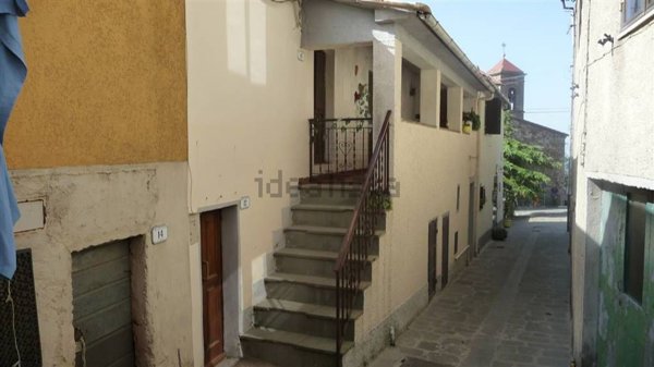 appartamento in vendita ad Arcidosso in zona Stribugliano