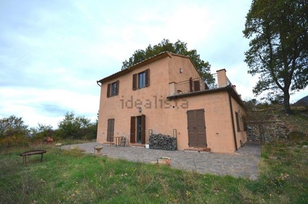 casale in vendita ad Arcidosso in zona Stribugliano