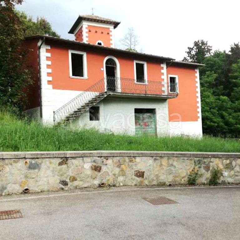 casa indipendente in vendita ad Arcidosso in zona Bagnoli