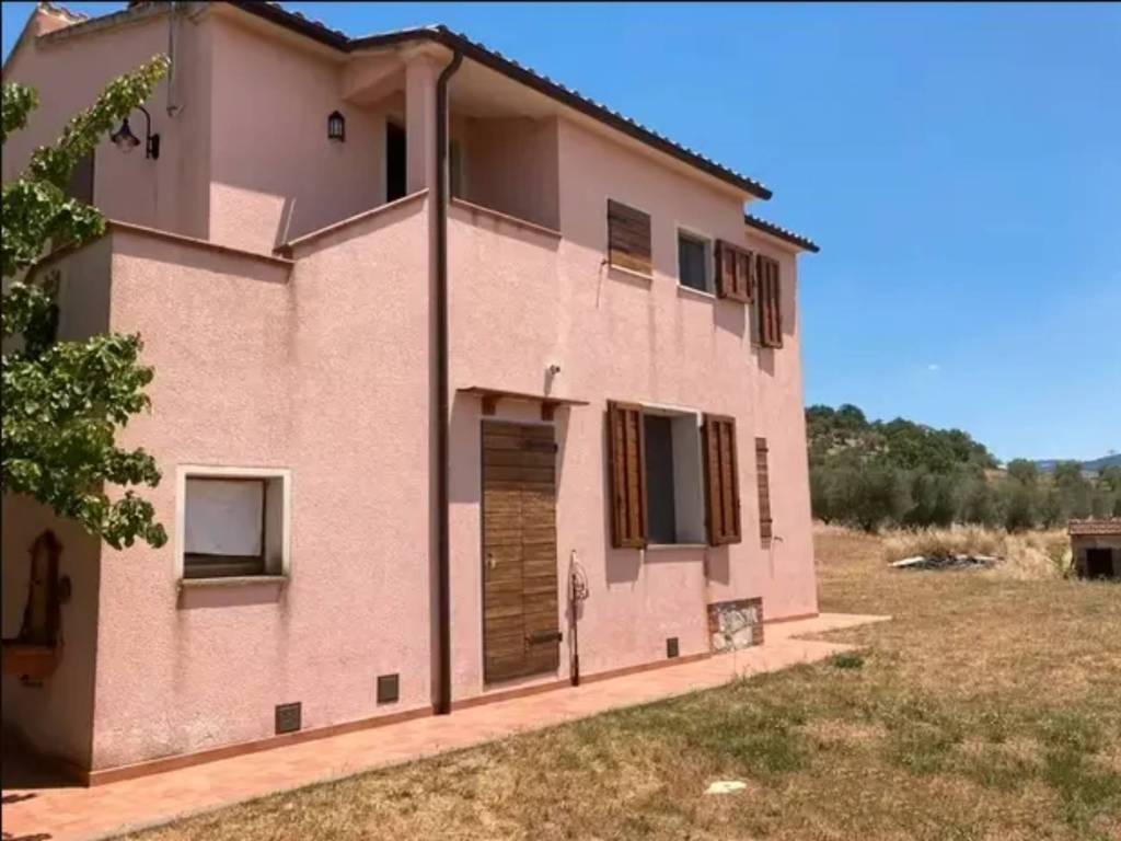 casa indipendente in vendita a Campagnatico
