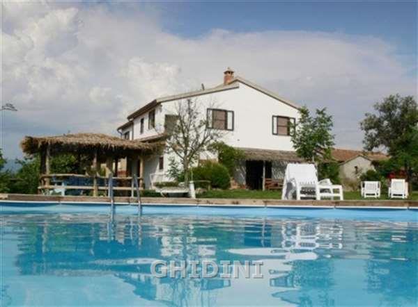locale di sgombero in vendita a Campagnatico in zona Arcille