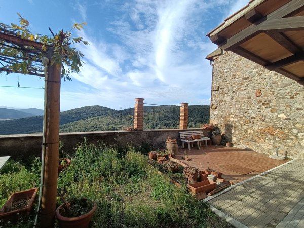 casa indipendente in vendita a Campagnatico