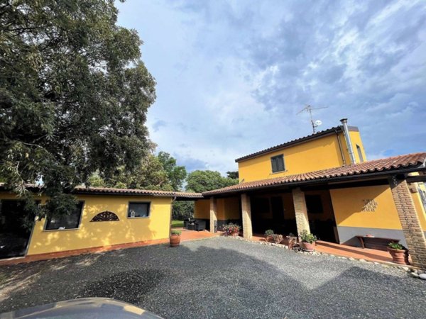 casa indipendente in vendita a Campagnatico