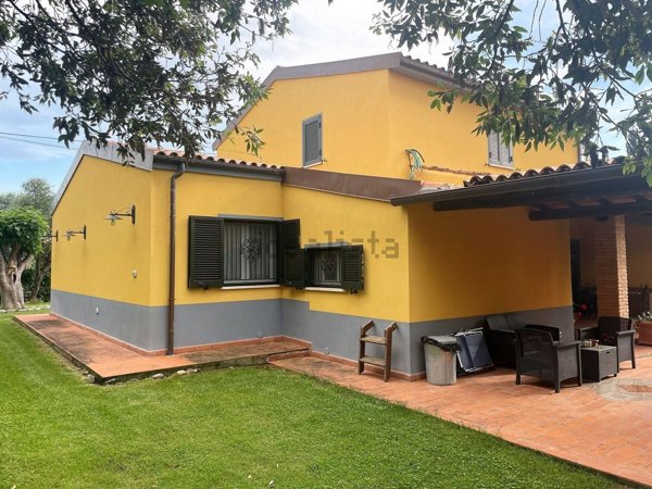 casa indipendente in vendita a Campagnatico