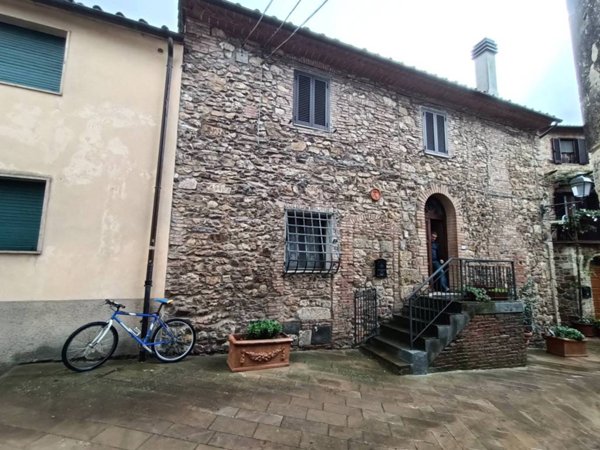 casa indipendente in vendita a Campagnatico in zona Montorsaio
