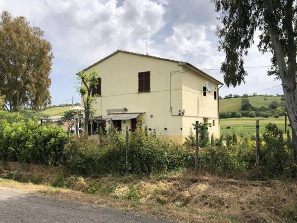 casa indipendente in vendita a Campagnatico