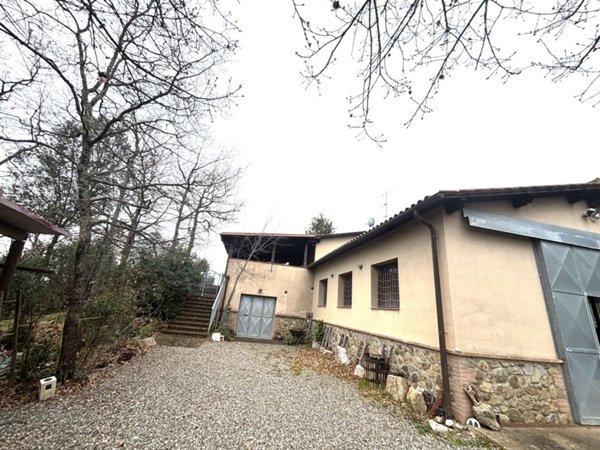 casa indipendente in vendita a Campagnatico in zona Montorsaio