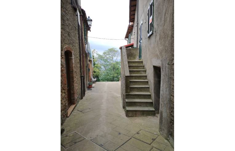 appartamento in vendita a Campagnatico in zona Montorsaio