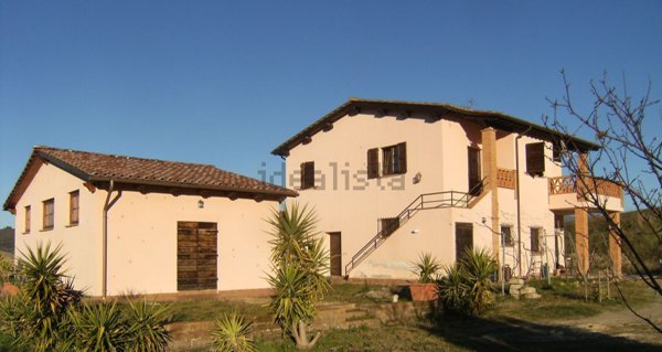 casa indipendente in vendita a Campagnatico