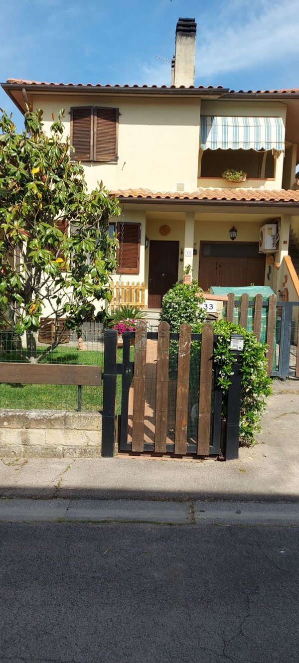 casa indipendente in vendita a Campagnatico