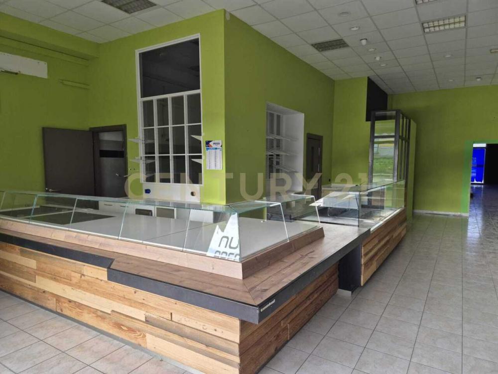 locale commerciale in vendita a Campagnatico