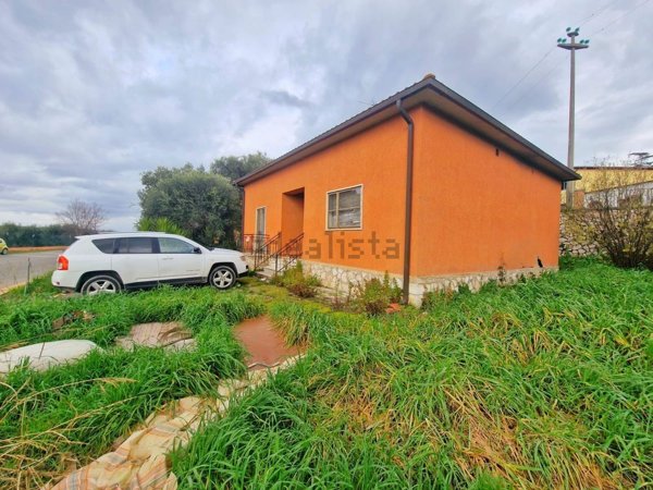 appartamento in vendita a Campagnatico in zona Arcille